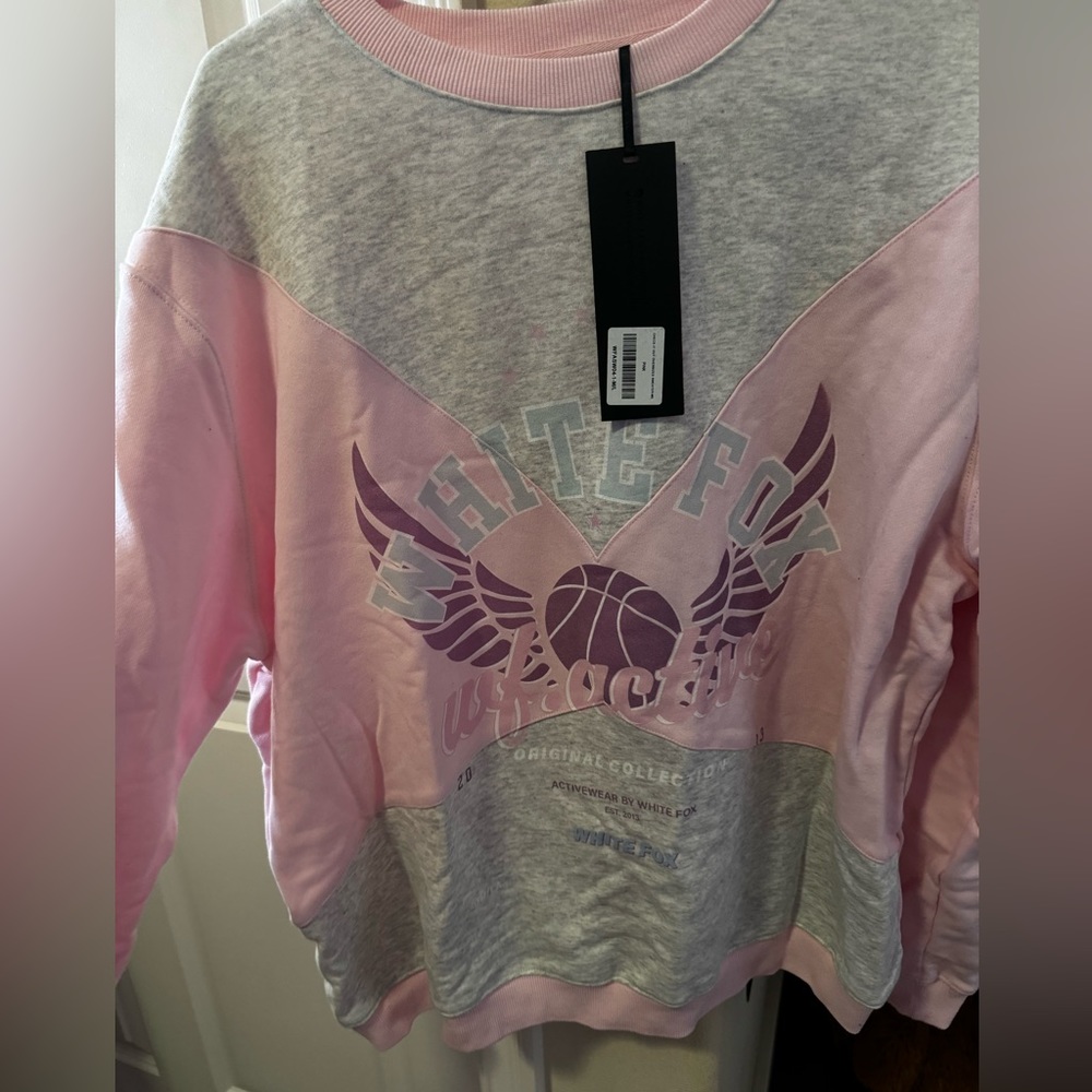 BRAND NEW White Fox Boutique Check it Out oversized sweater